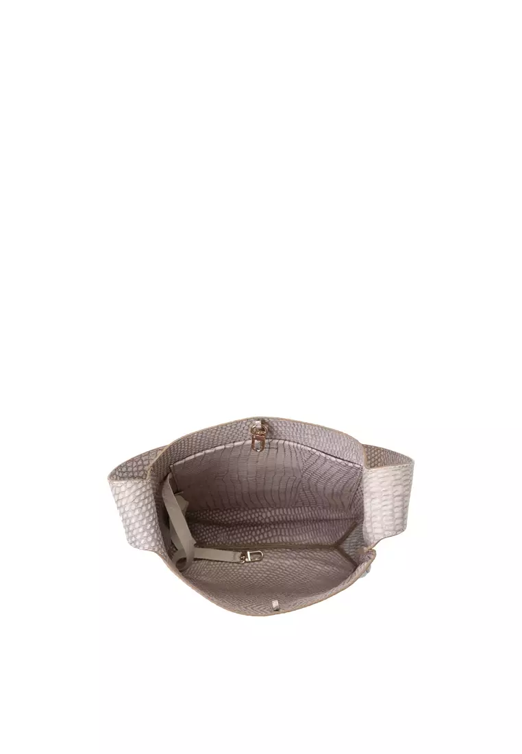 VERA Flat Bucket Tote Bag - Embossed Beige