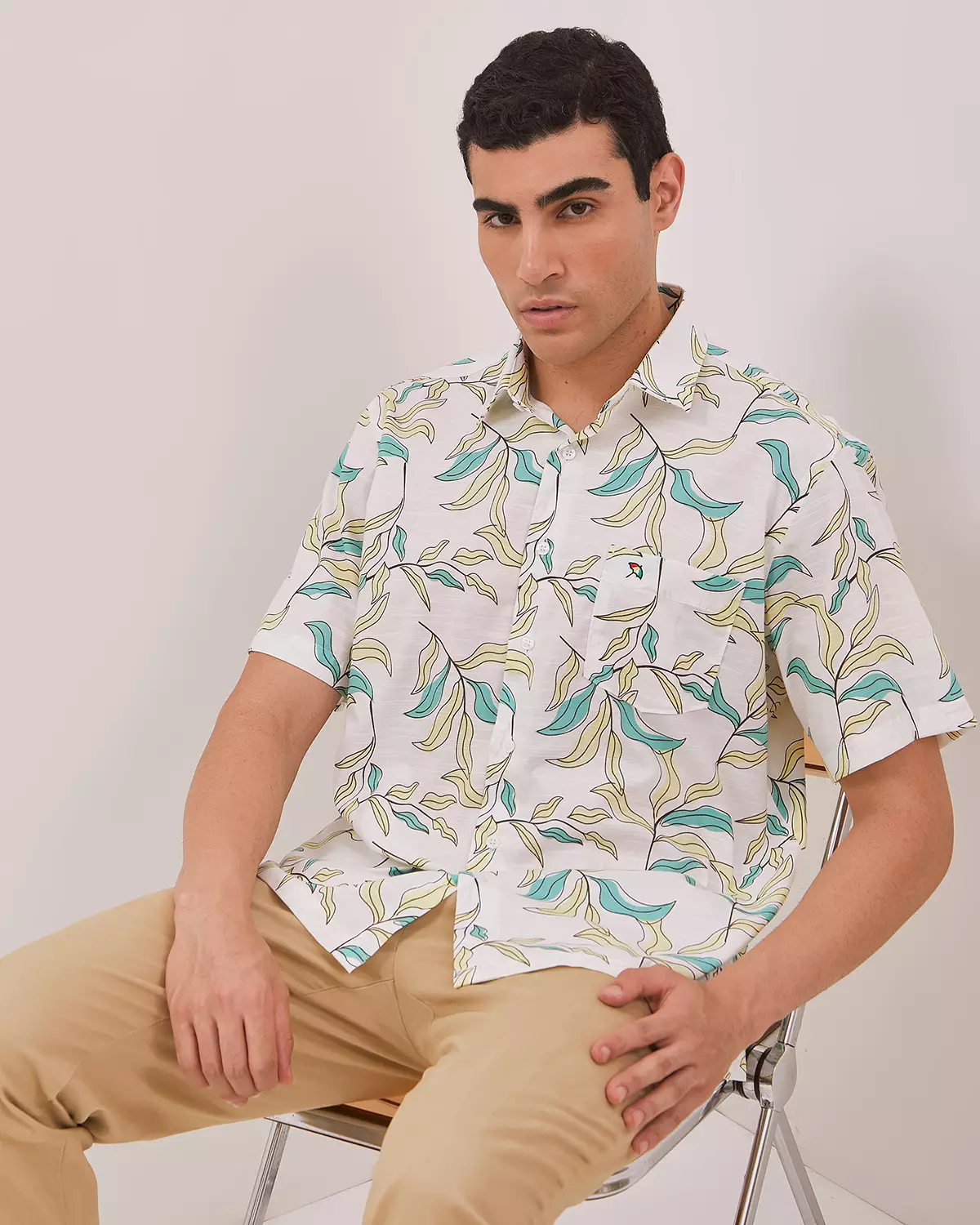 MEN'S WHITE SHORT-SLEEVED SHIRT
