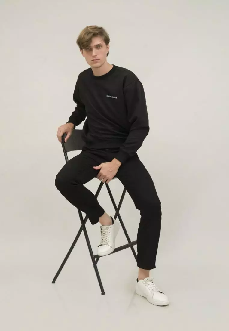 sweater hitam crewneck basic scorpion unisex houseofcuff