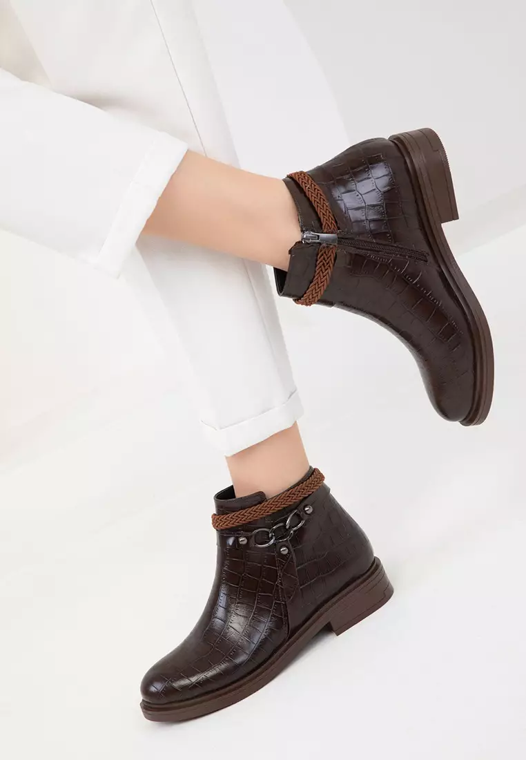 Discount on Soho  shoes - SKU: Chain Detail Ankle Boots
