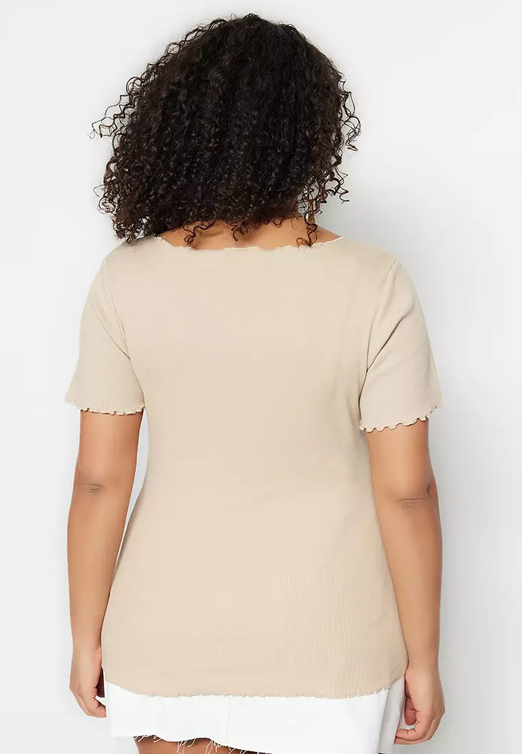 Ribbed Knitted U-Neck T-Shirt