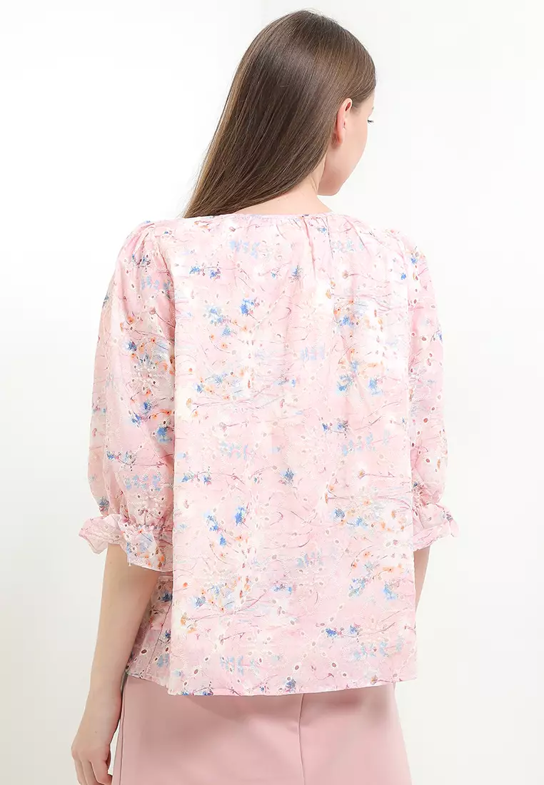 3/4 Ruffles Sleeves Flo Print Eyelet Emb Blouse W/ Tassels