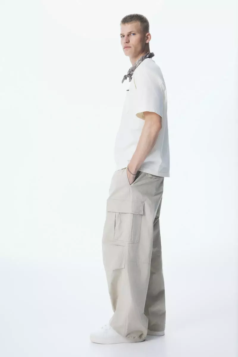 Loose Fit Cargo trousers