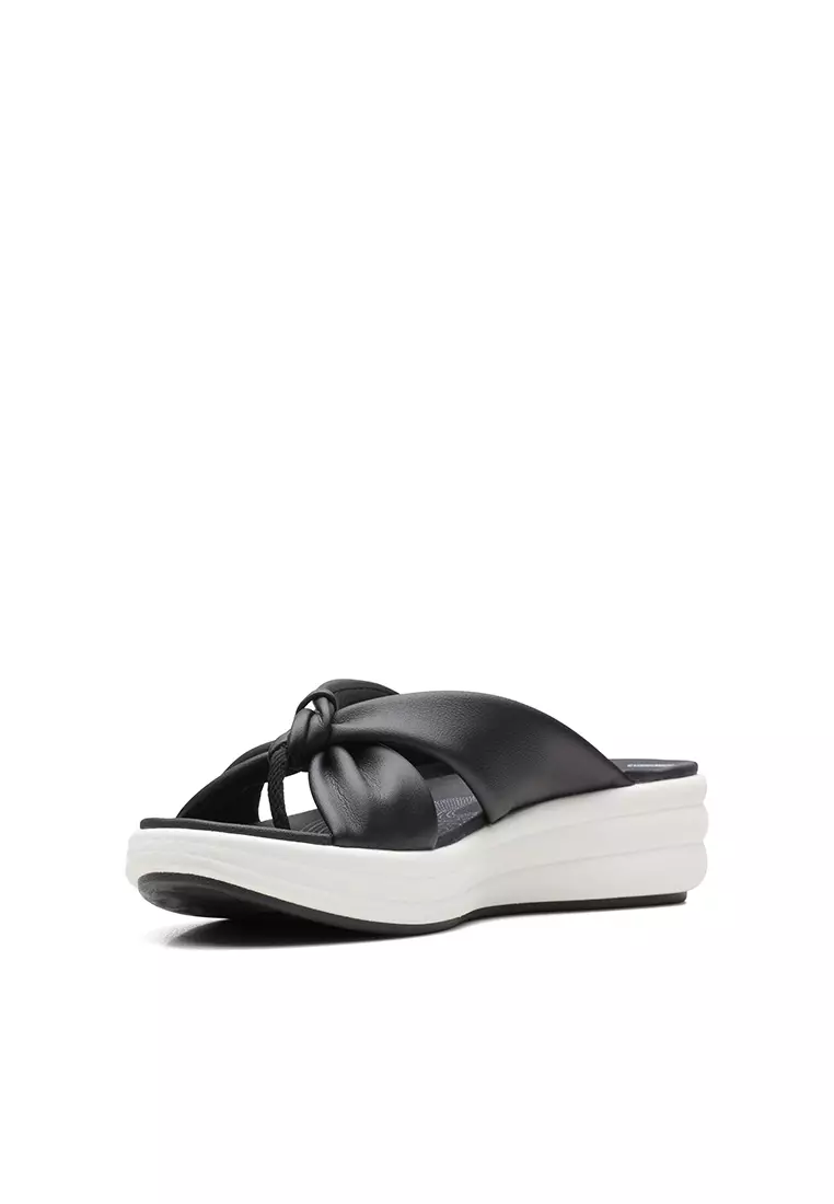 clarks trace drift sandals