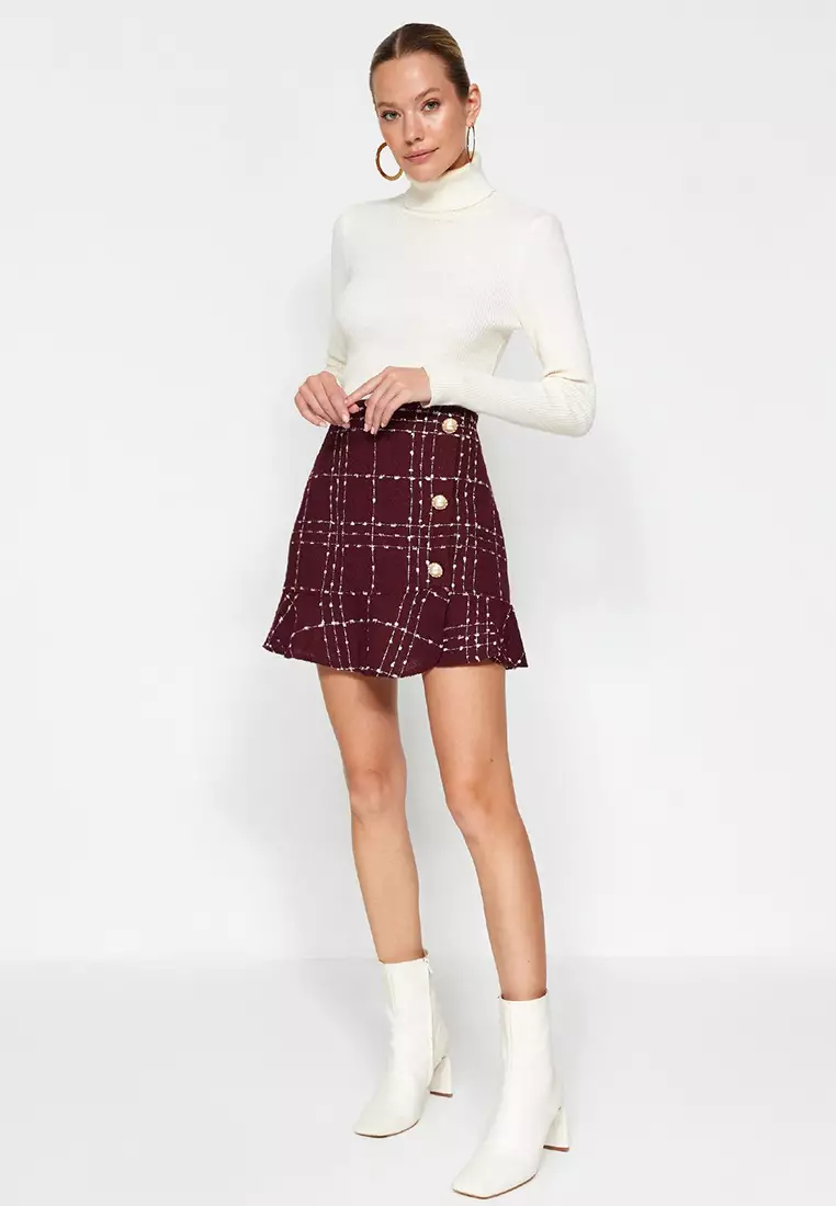 Claret Red With Buttons And Tweed Fabric Hem With Ruffles, Mini Woven Skirt Twoaw22Et0155