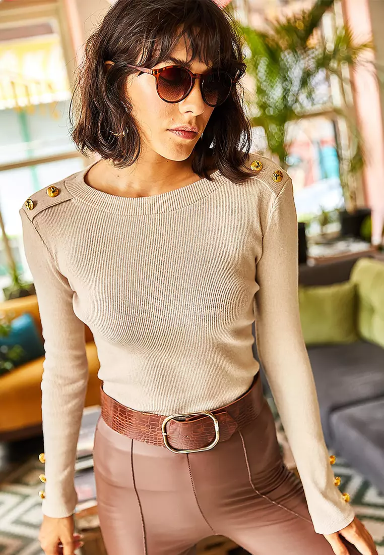 Epaulettes Detail Knitted Top