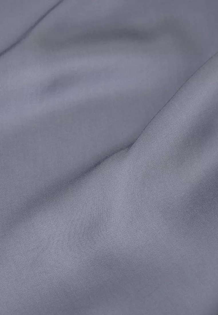 不對稱喇叭袖連身褲