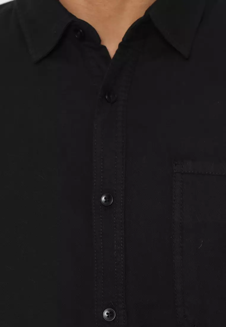 POLICE Kemeja Polos Cotton Hitam Regular Fit Pria