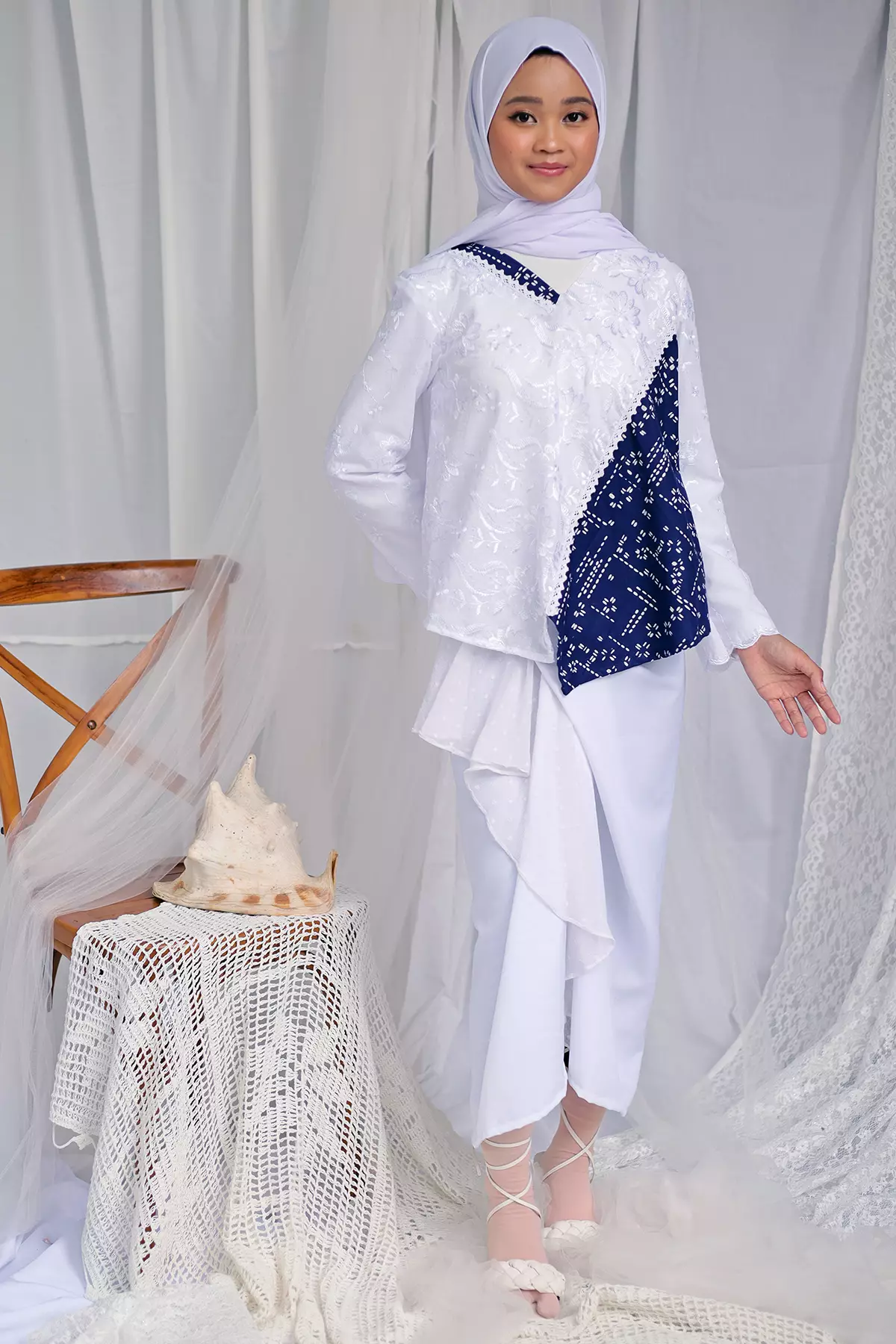 Lituhayu Sashiko Biru Blouse Batik Raya