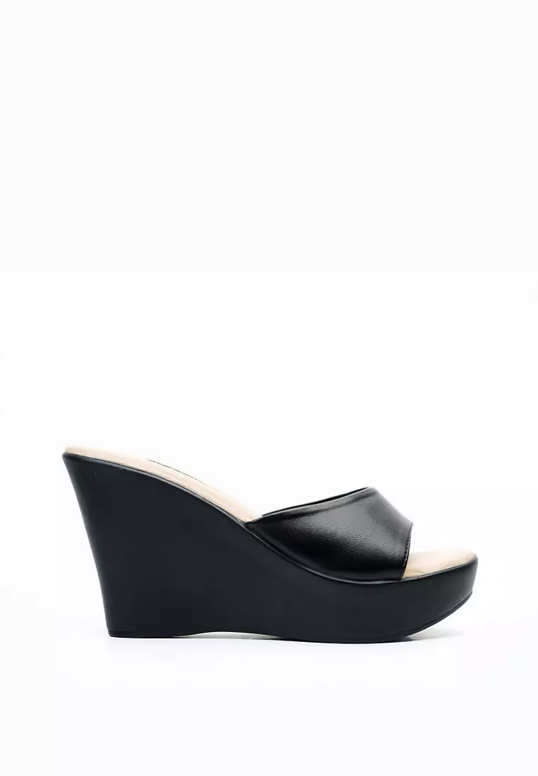 Discount on Zanea Shoes  shoes - SKU: Hanna Wedge