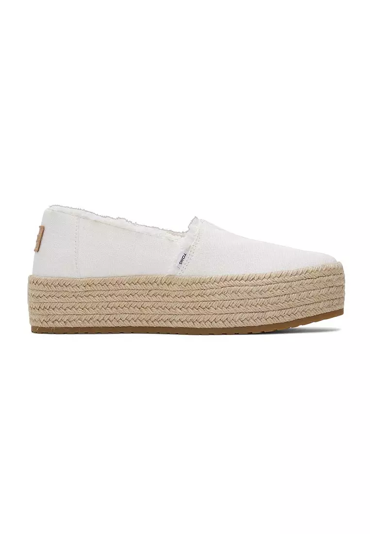 toms white canvas shoes