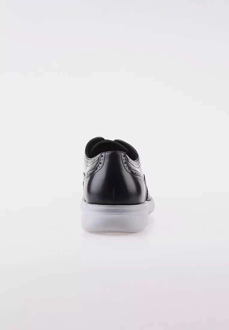 Nio Wing Lace Up Oxford
