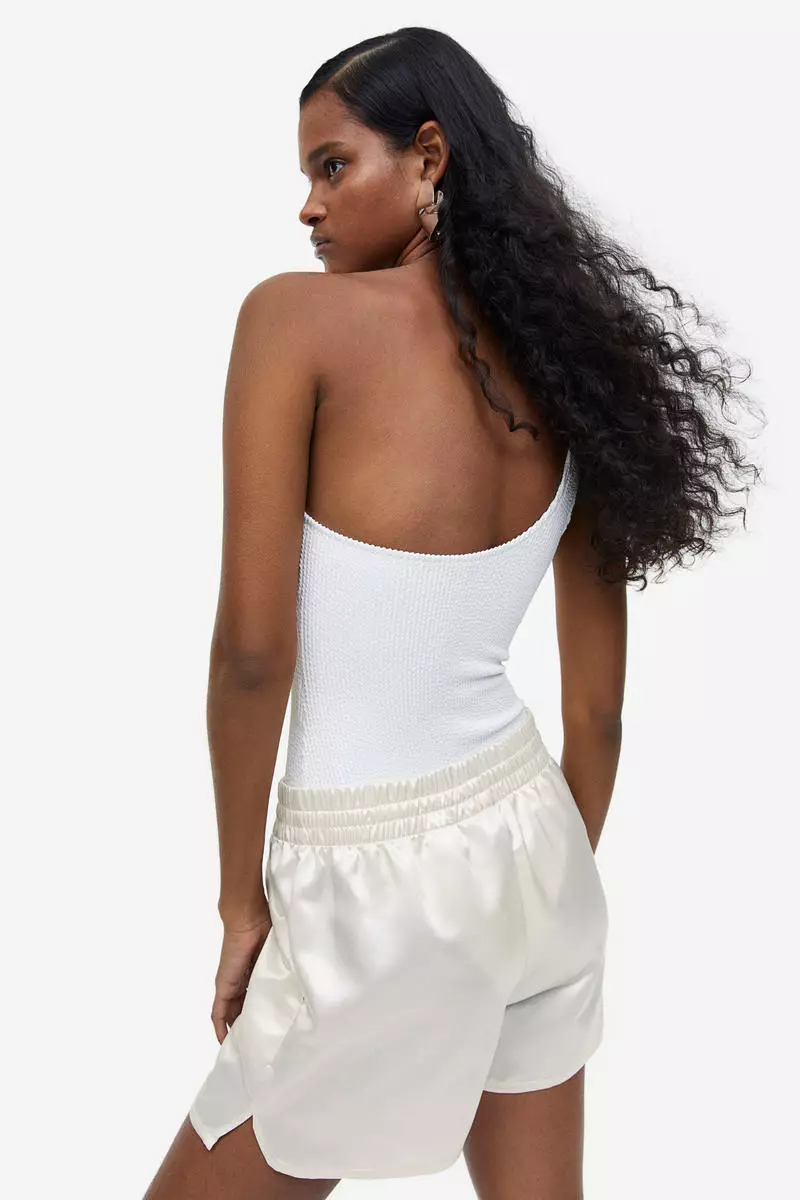 Buy H M Satin pull on shorts Online ZALORA Malaysia