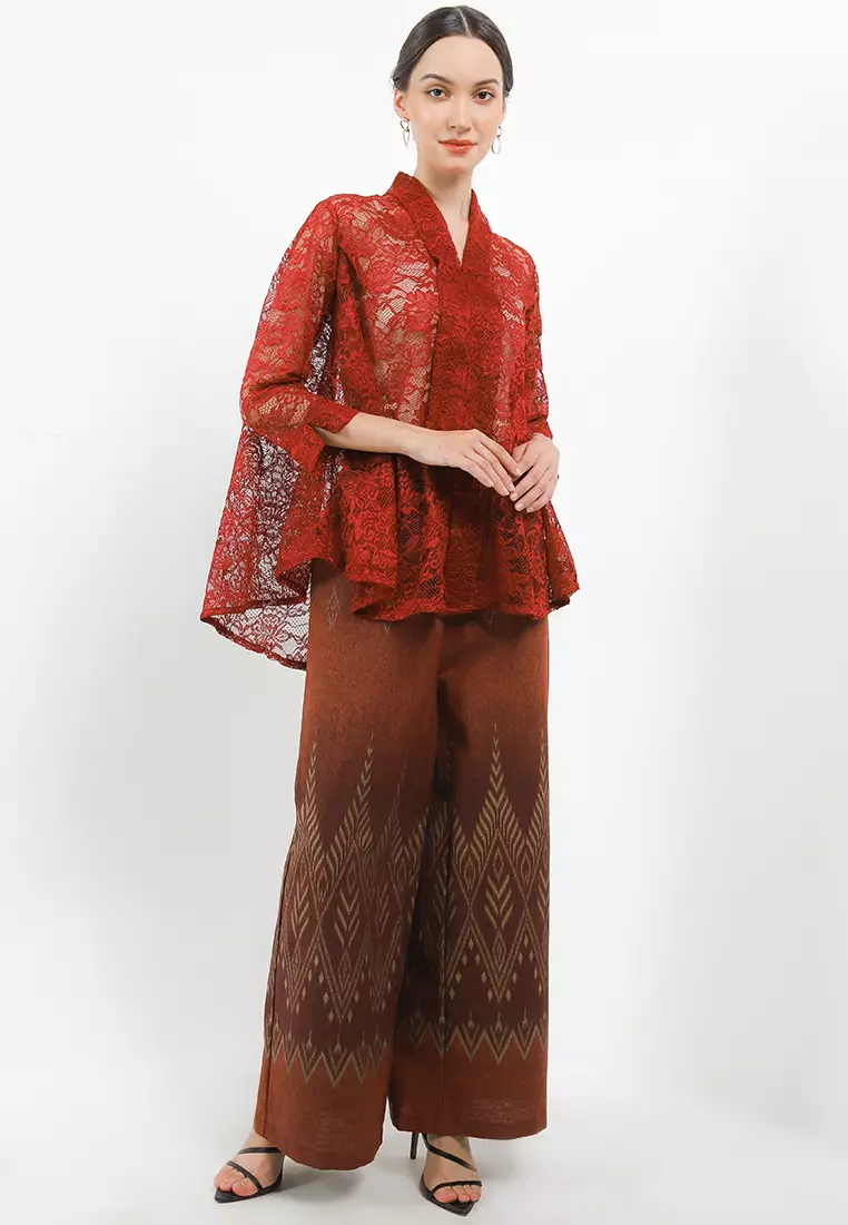 Kebaya Wenny 7/8-length Sleeves