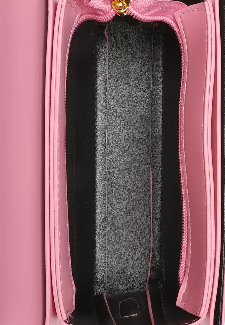 Classic Gold Buckle Flap Bag in Pink