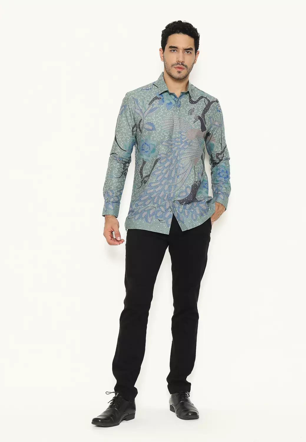 MAGINOT GUNA Batik Pria Slim Fit Lengan Panjang