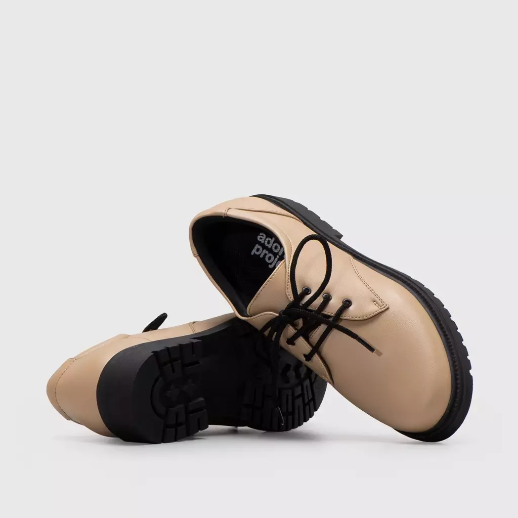 Vailey Oxford Matte Nude