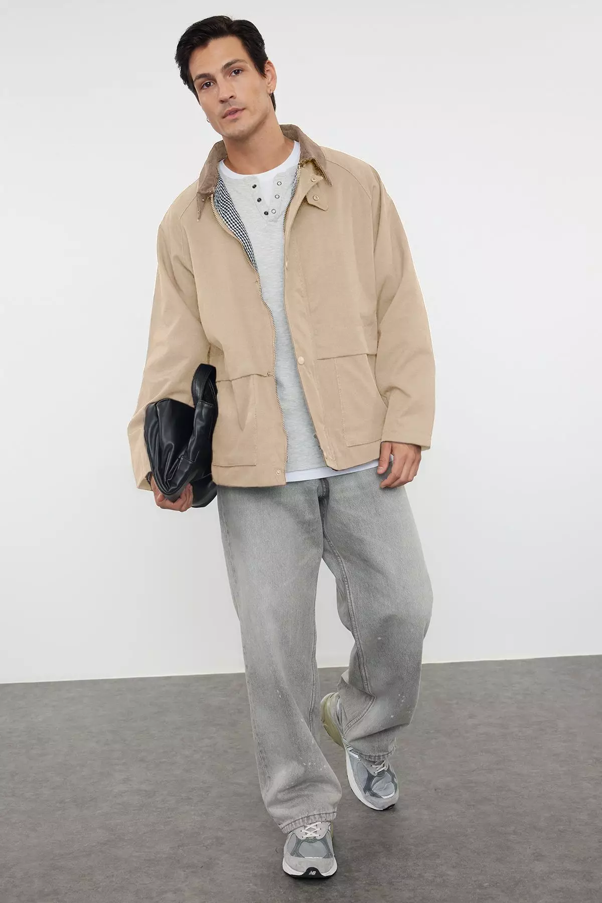 Stone Regular Fit Velvet Collar Detailed Unisex Seasonal Coat TMNAW25MO00017