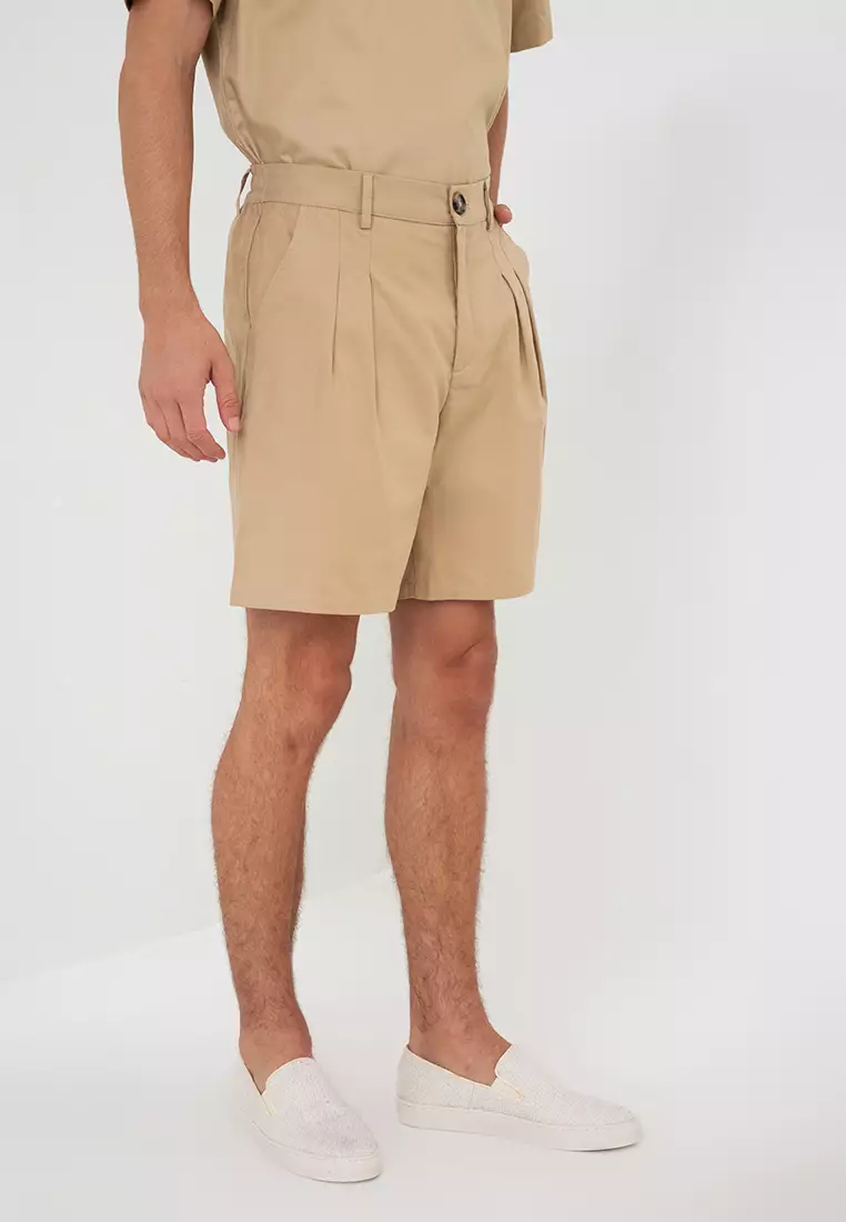 Double deals pleated shorts