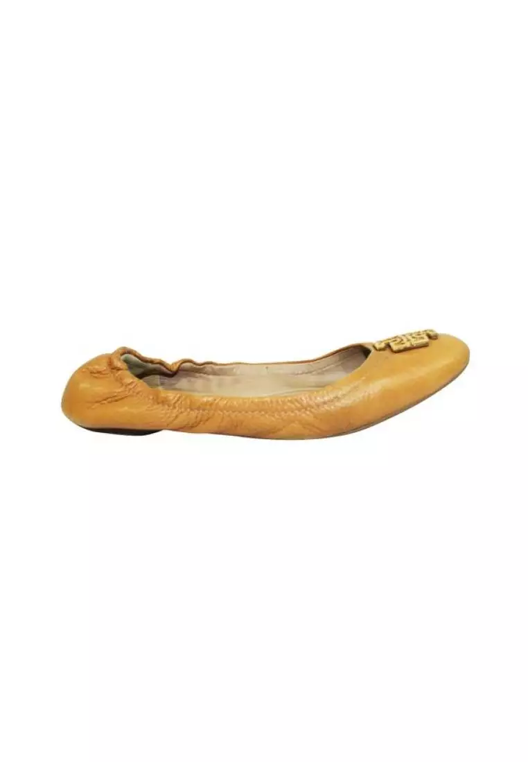 New Arrivals Tory Burch Flats Sale Up to 90 ZALORA SG