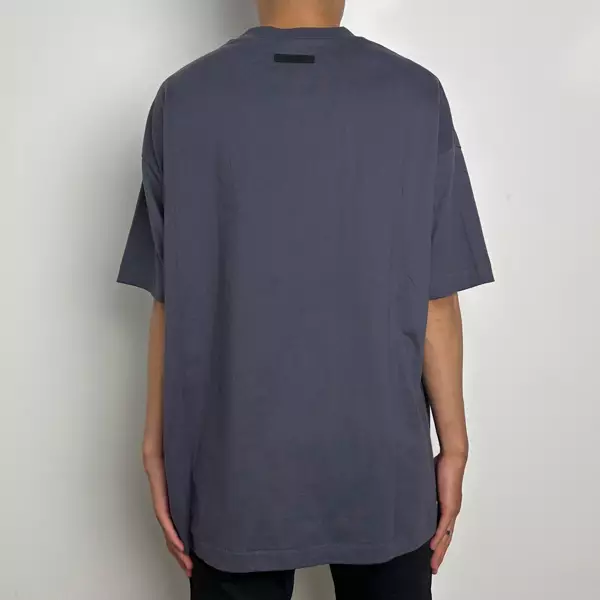Kaos ESSENTIALS FEAR OF GOD POCKET MARINE TSHIRT 1005% ORIGINAL