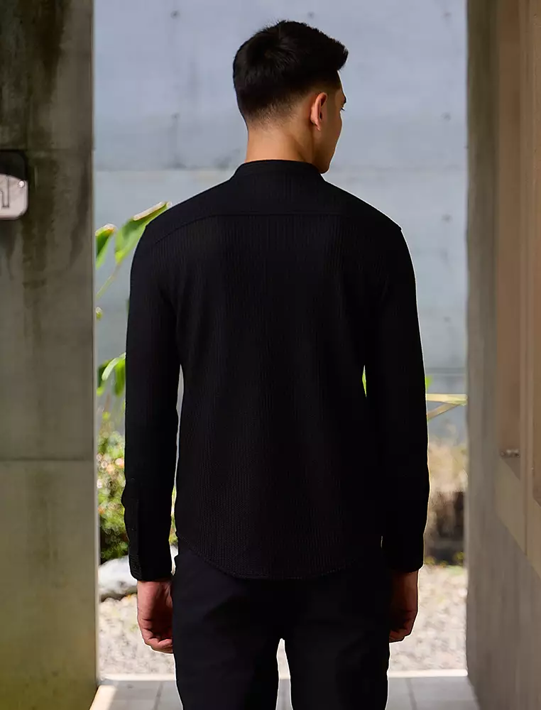 OXCON kemeja Tangan Panjang Waffle Kerah Collarless Hitam