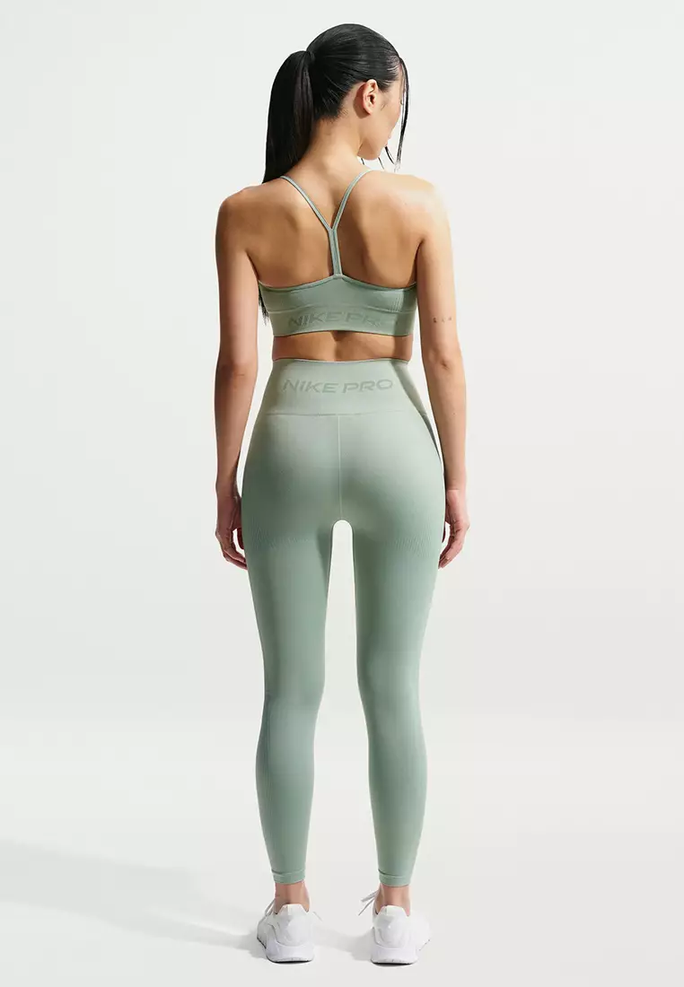 Pro Seamless Women's Light-Support Padded Sports Bra