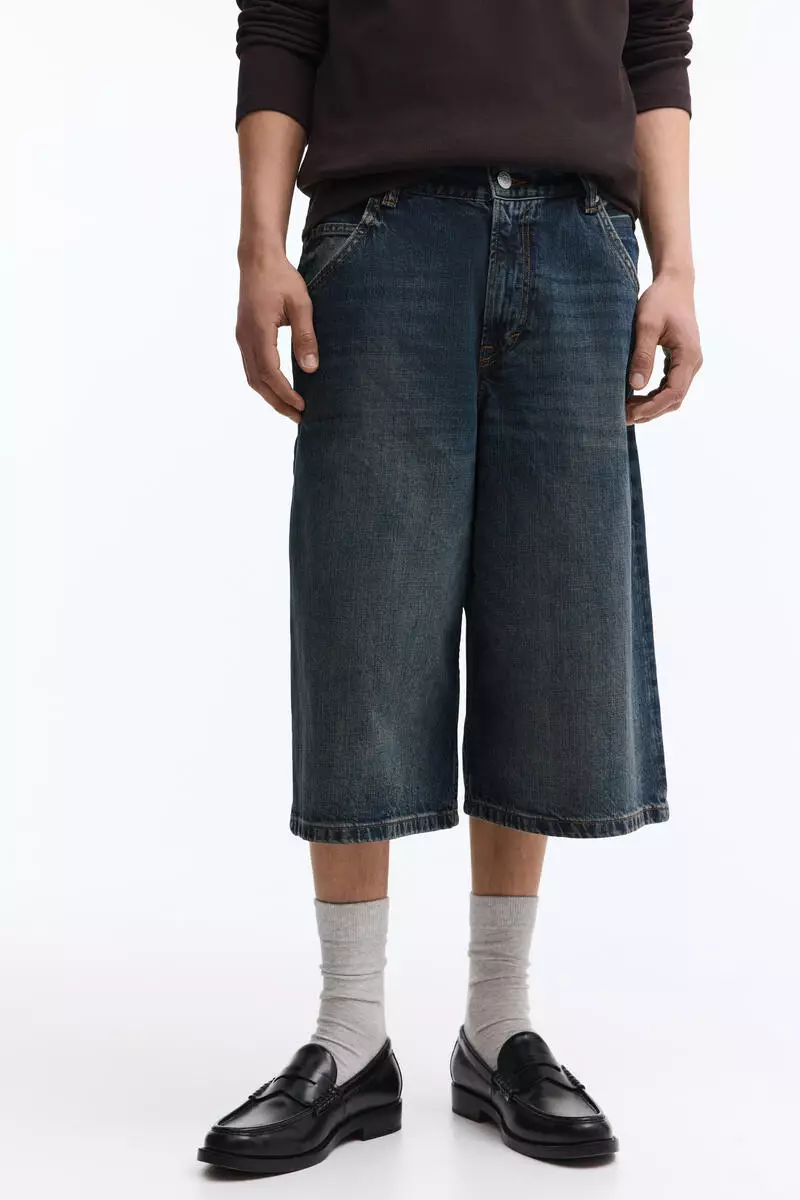 Baggy denim shorts