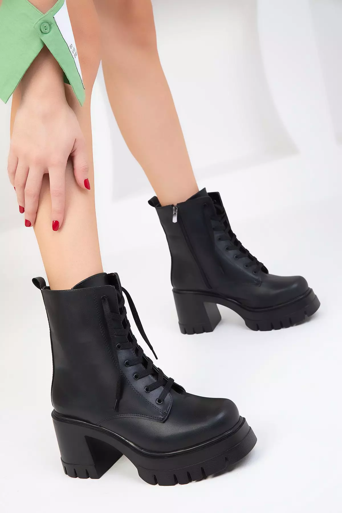 Buy Soho Black Boots 2024 Online | ZALORA Philippines