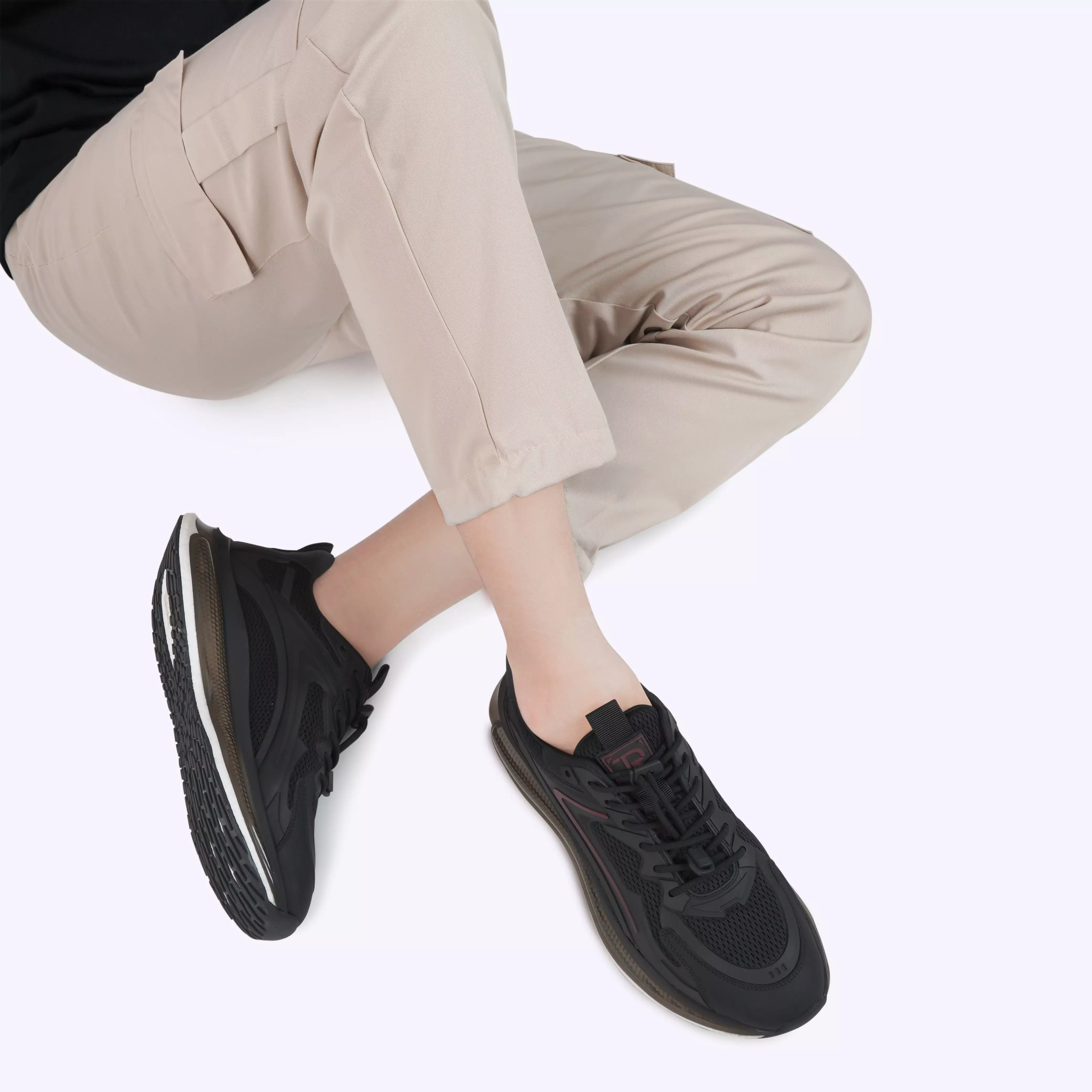 TRACCE NIKOLAI BLACK