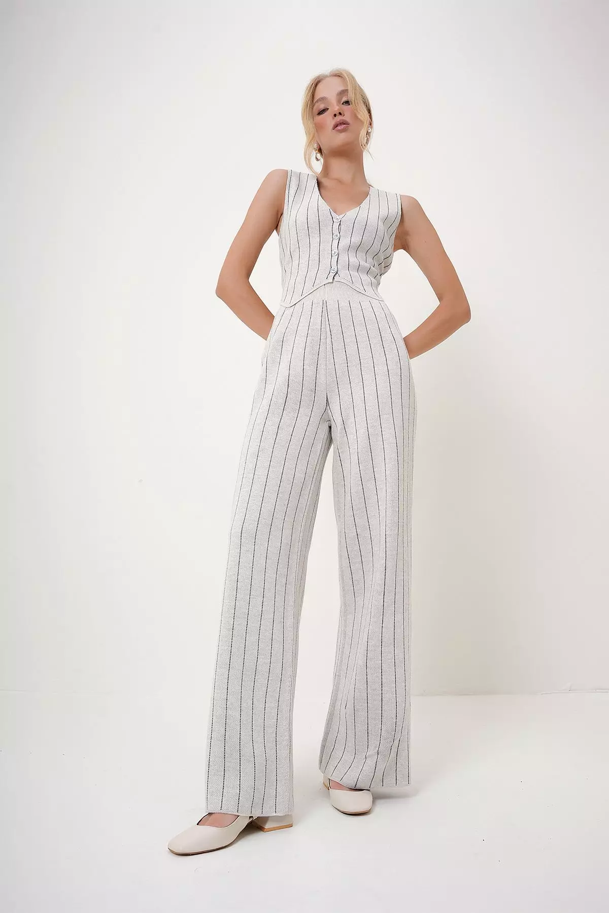 Women's Cream V-Neck Buttoned Vest and Elastic Waistband Trousers Striped Knitwear Two Piece Set