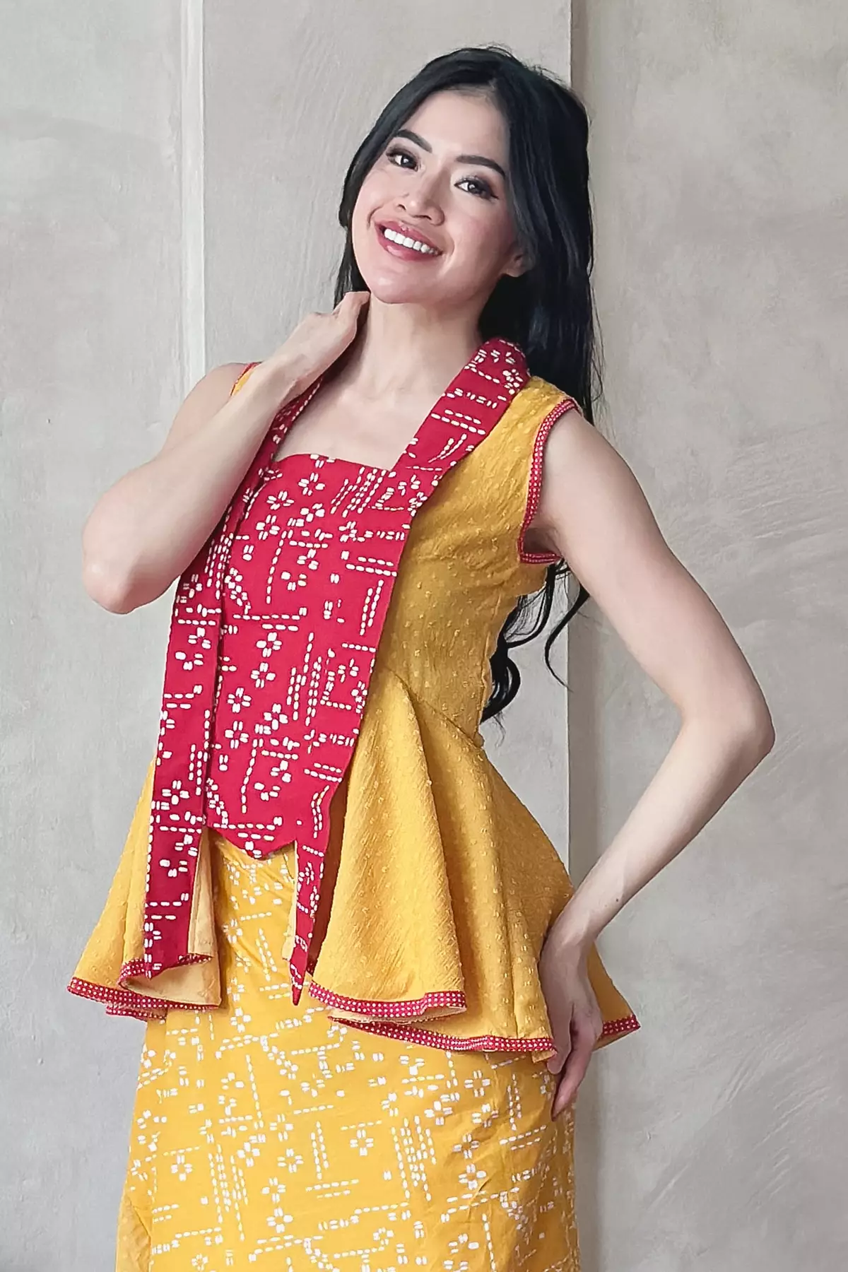 Asmara Juwita Cherry Honeycomb Kebaya