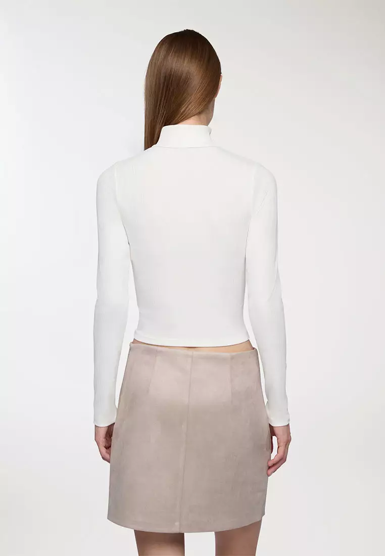 Woman Long-Sleeved T-Shirt
