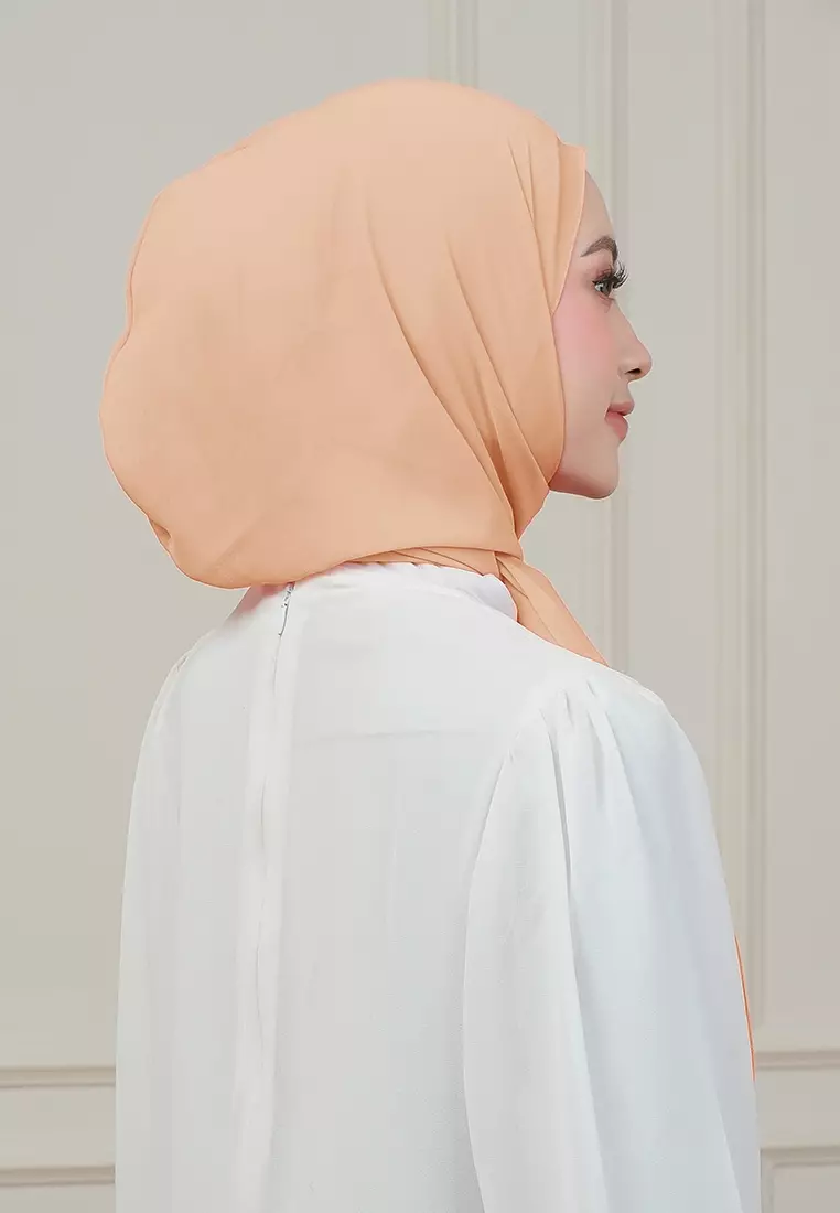 HIJAB INSTAN MAGNET SYIFA - BRILIANT ORANGE