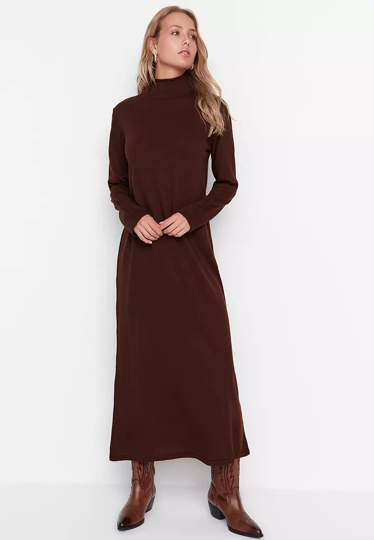 MODEST Turtleneck Sweater Dress