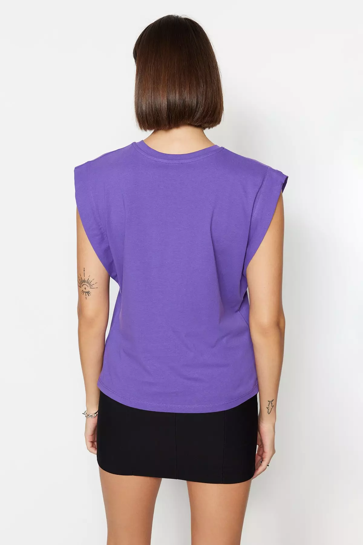 Padded Basic T-Shirt
