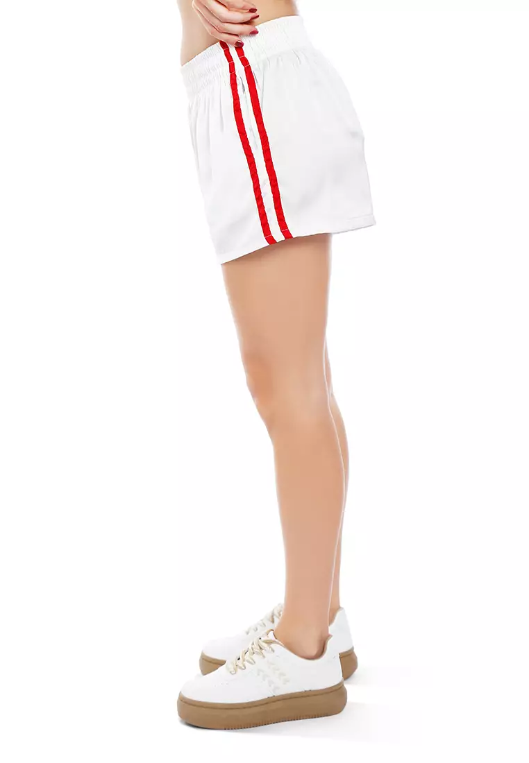 Celana Pendek Spice Bergaris Warna Putih