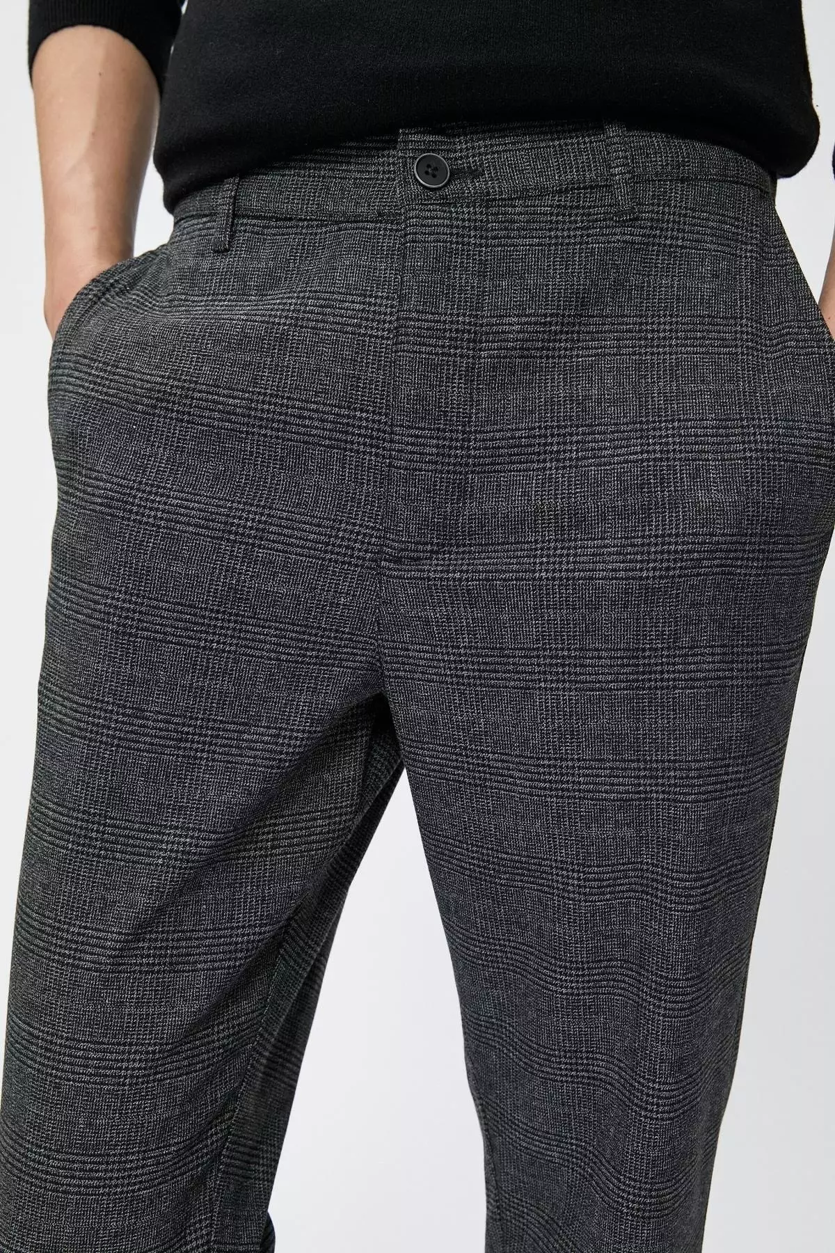 Checkered discount black jeans