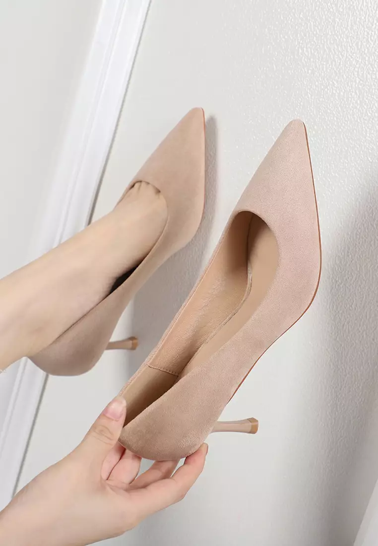 pointy nude shoes