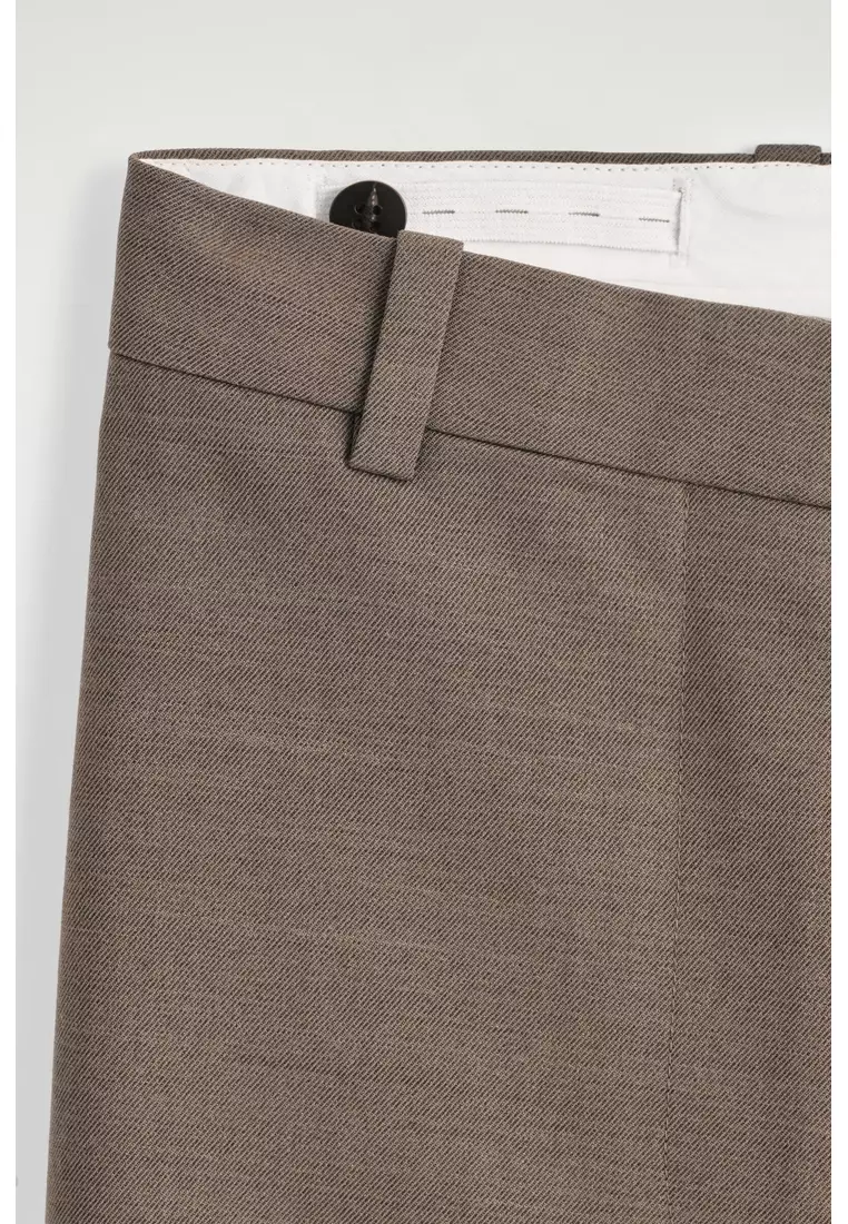 CROPPED WOOL BARREL-LEG TROUSERS