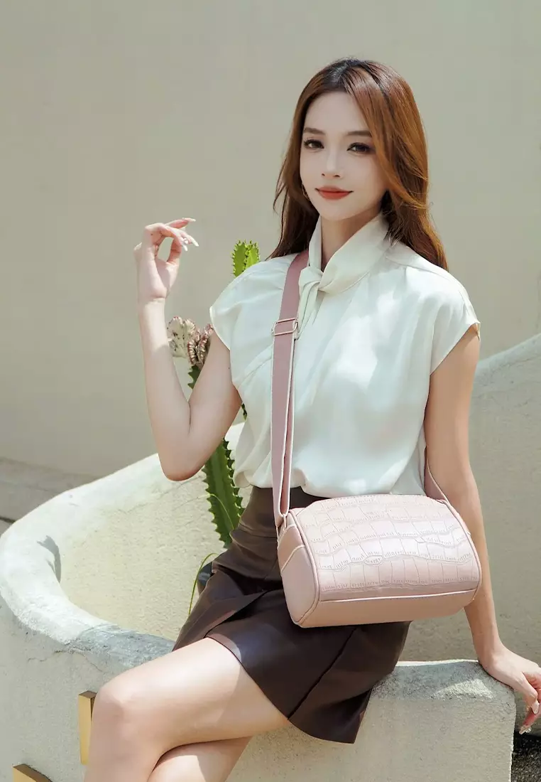 Women's Shoulder Bag / Sling Bag / Crossbody Bag (Tas Bahu / Tas Selempang Wanita) - Merah Jambu