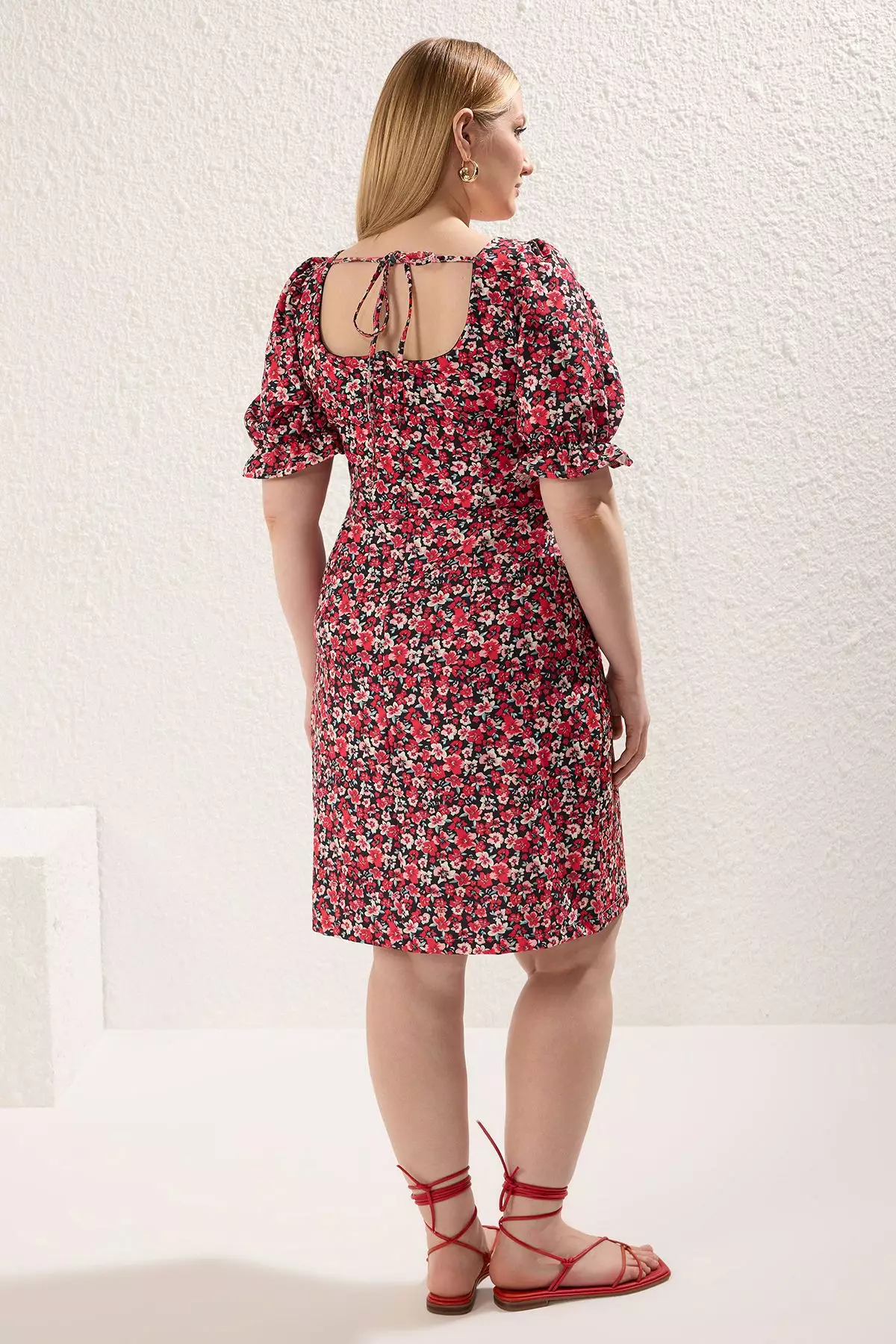 Plus Size Floral Puff Sleeve Dress