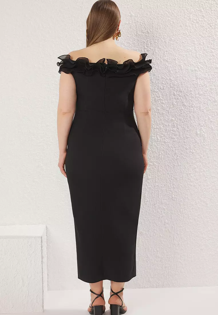 Black Madonna Collar Ruffled Slit Woven Plus Size Dress Tbbss25Ah00142