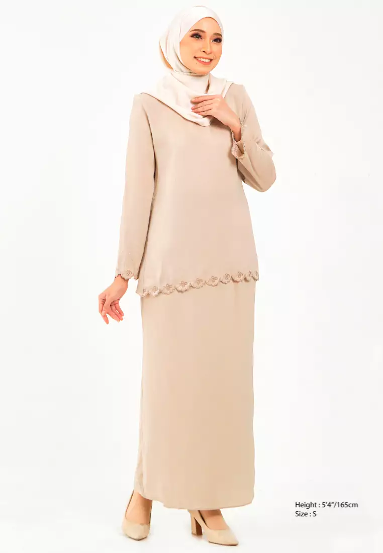 Gene Martino -Ziezie Kurung Modern