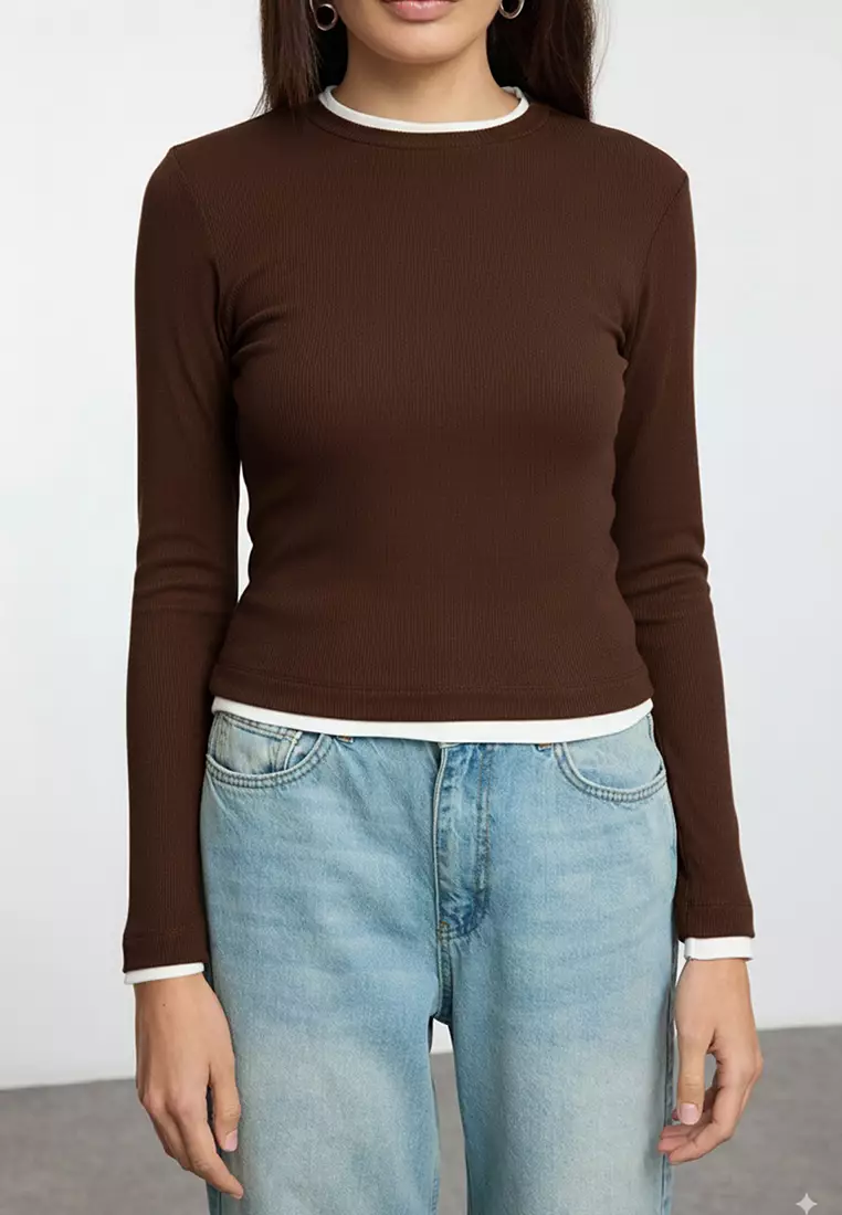 Brown Color Block Fitted/Body-Smoothing Viscose/Soft Fabric Flexible Knitted Blouse