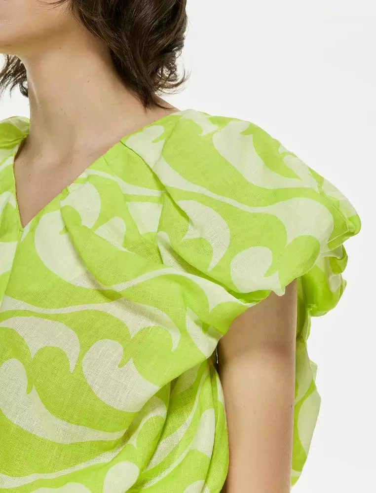 Eco-Friendly V-Neck Oversized Streetwear Sleeveless Top