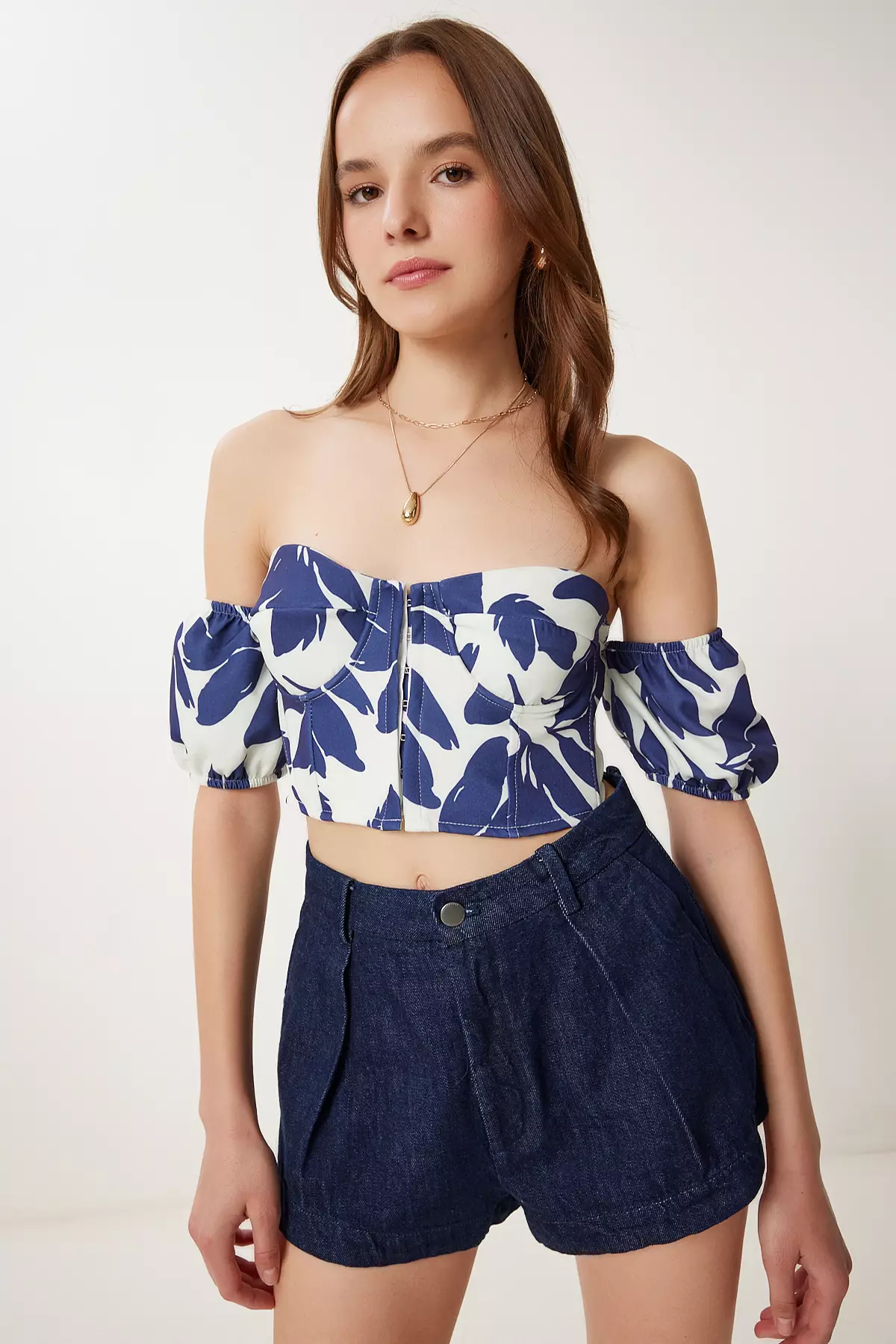 Women's Cream Navy Blue Patterned Crop Viscose Blouse Cr00510