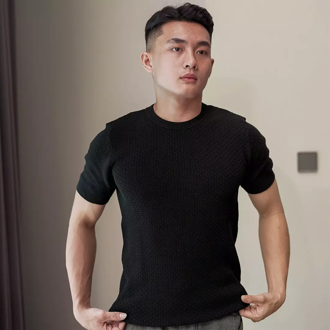 Kale ROGER BLACK / Atasan Rajut Pria / Sweater Rajut Tangan Pendek / Baju Pria