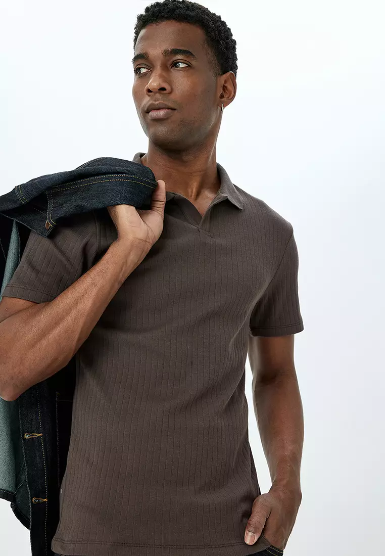 Short Sleeve Slim Fit Polo Neck T-Shirt