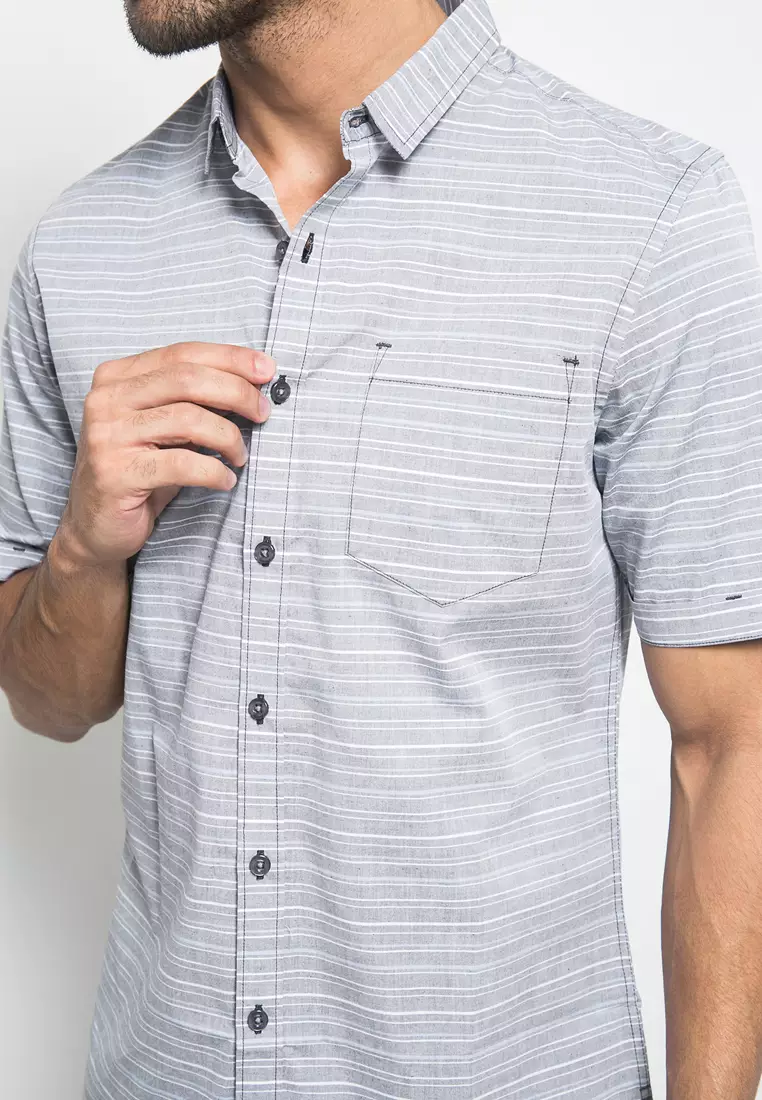 Johnwin - Kemeja Casual - Kemeja Pria - Kemeja Salur - Kemeja Abu - Slim Fit - ASH.670.K880.785.C